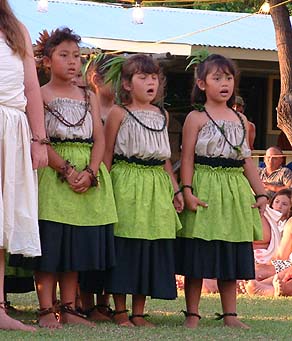 Hula dancers