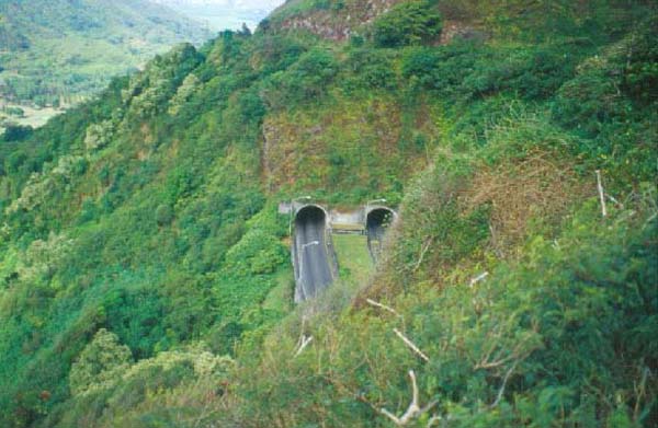 Pali Tunnels 2001