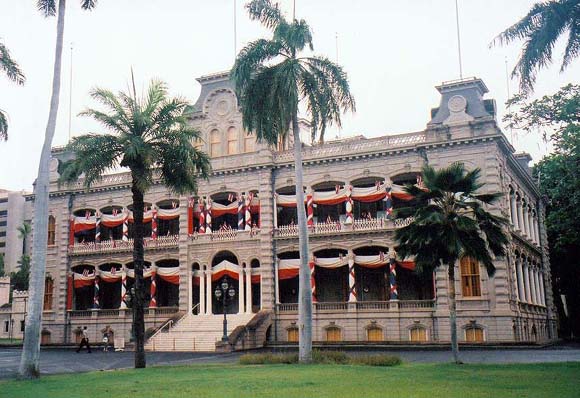 ‘Iolani Palace, Nov. 2001