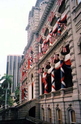 ‘Iolani Palace decorated